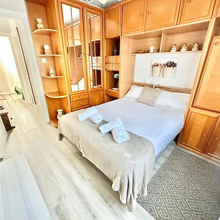 La Casa De La Buganvilla Gijón Eksteriør billede