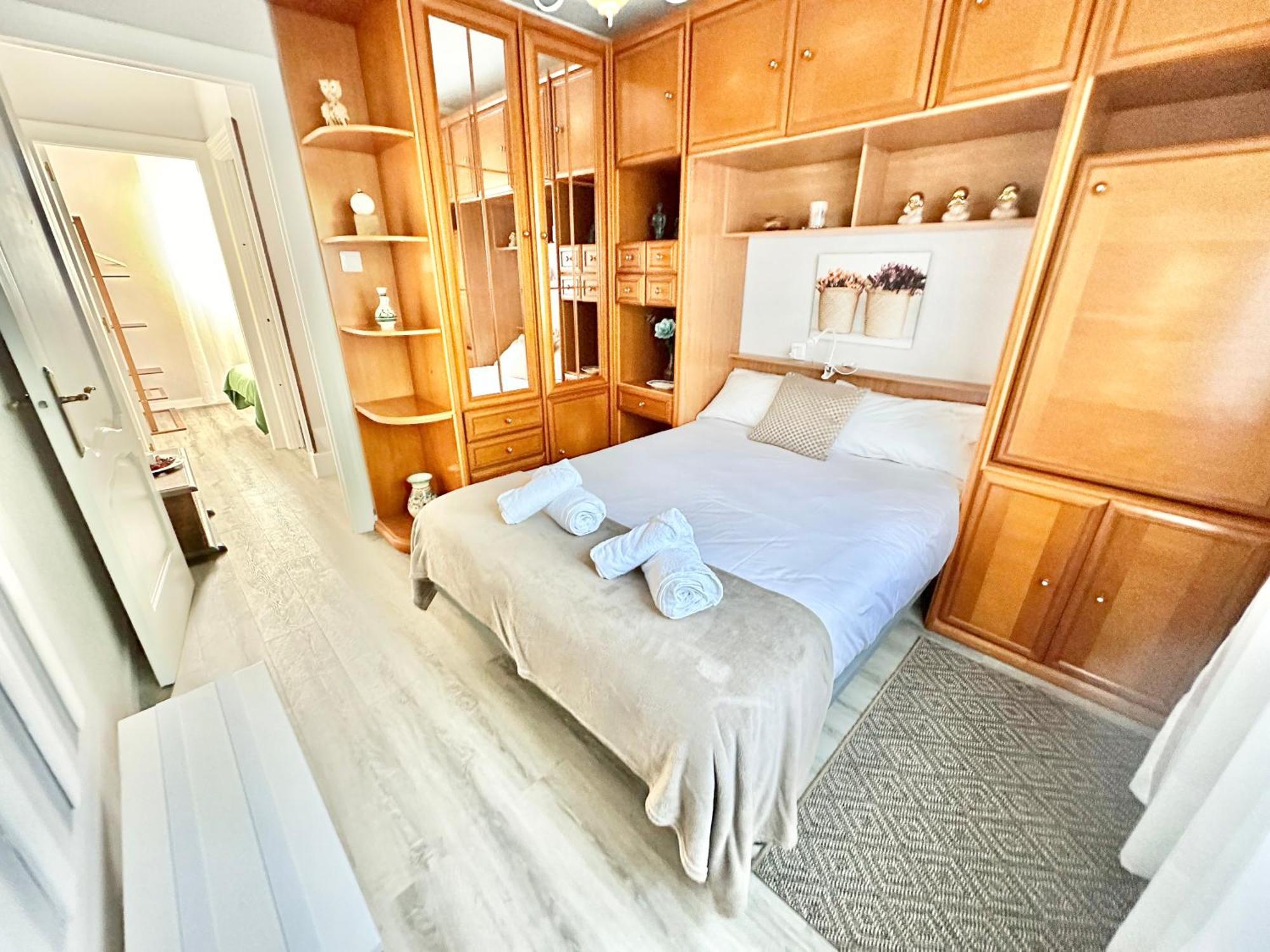 La Casa De La Buganvilla Gijón Eksteriør billede
